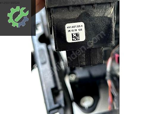 4M1927225A AUDİ A3 Q7 A5 EL FREN DÜĞMESİ