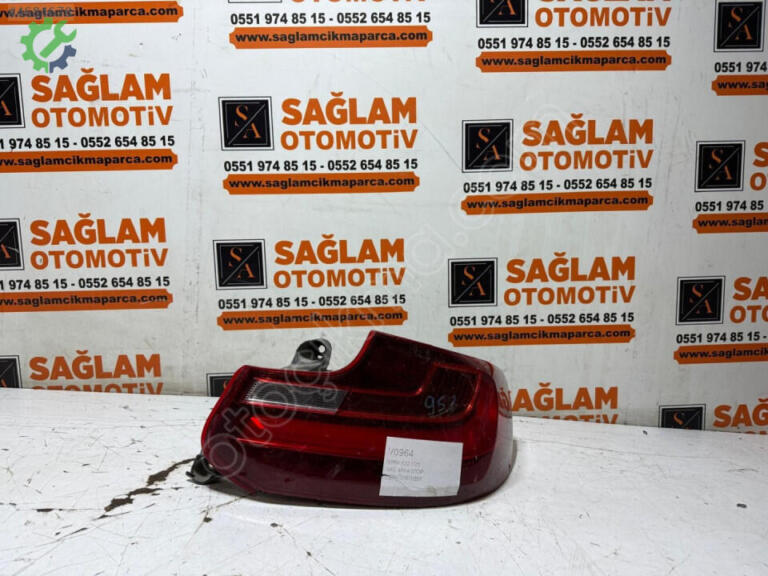 BMW Sağ Arka Stop çıkma parça