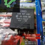 4A0907440 Volkswagen Seat Audi A4 A6 dikiz aynası kolesi