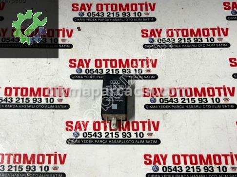 Audi A4 Röle 4A0951253 çıkma parça