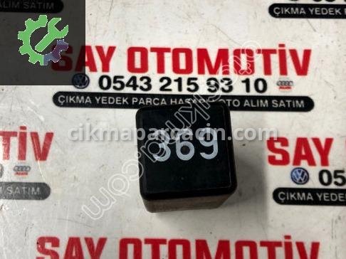 Audi A4 Röle 4A0951253 çıkma parça