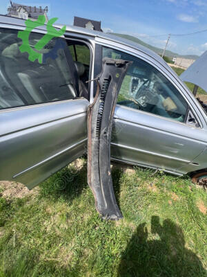 Jaguar X-Type Ön Cam Izgarası çıkma parça