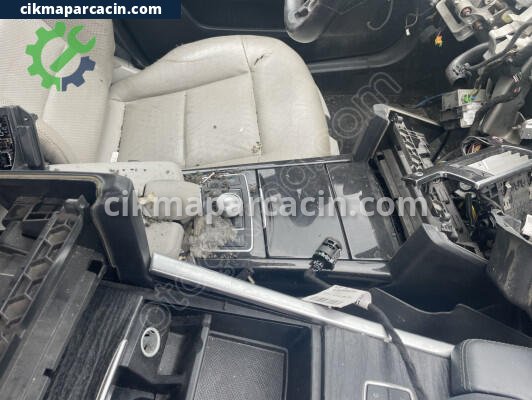 Mercedes-Benz CLS Vites Kolu çıkma parça