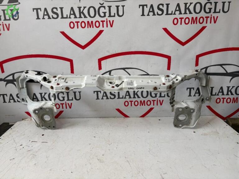 Opel Campo Panel / Travers çıkma parça
