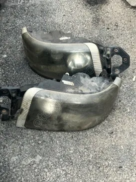 Renault Toros Sağ Ön Far çıkma parça