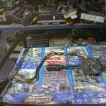 504622537 Mercedes 190 86/88 model sinyal ve silgi kolu
