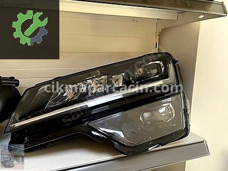 Skoda Karoq Sol Ön Far çıkma parça