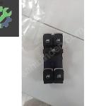 5G0959857 Volkswagen Tiguan Cam Açma Düğmesi (2016/2020)