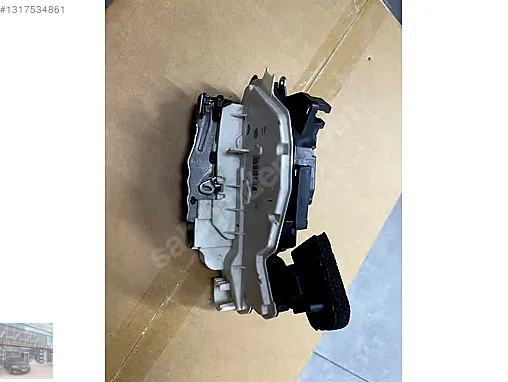 Skoda Octavia Kapı Kilidi 5K1837015F çıkma parça