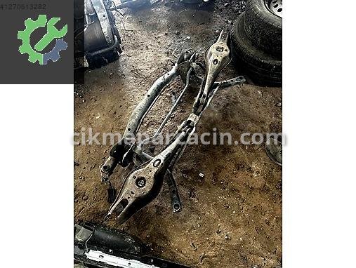 Volkswagen Golf Arka Dingil 5Q0505315G çıkma parça