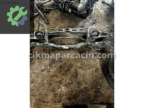 Volkswagen Golf Arka Dingil 5Q0505315G çıkma parça