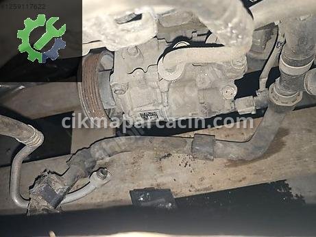 Volkswagen Golf Klima Kompresörü çıkma parça