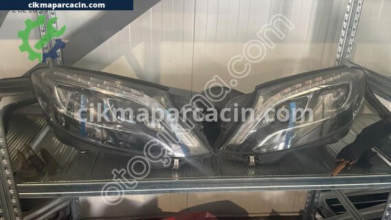 Mercedes-Benz S Serisi Far çıkma parça