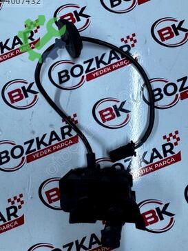Volkswagen Polo Depo Kapağı 5C6810773H çıkma parça