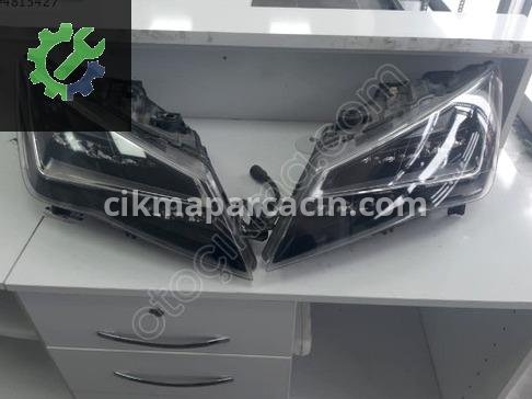 Seat Leon Sağ Ön Far çıkma parça