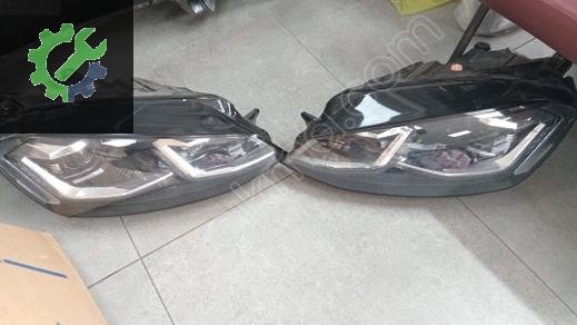 Volkswagen Golf Sağ Ön Far çıkma parça