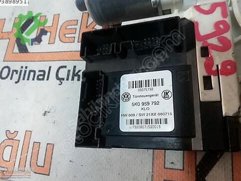 Volkswagen Golf 5K0959792 çıkma parça