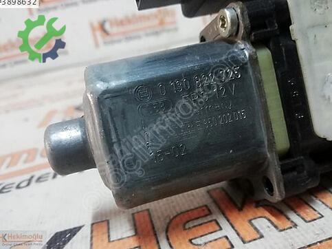 Seat Leon 5Q0959811A çıkma parça