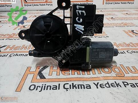 Seat Leon 5Q0959811A çıkma parça