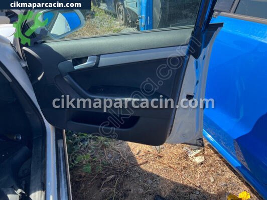 Audi A3 Kapı Döşemesi çıkma parça