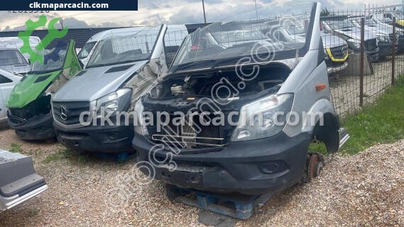 Mercedes-Benz Sprinter Komple Ön çıkma parça