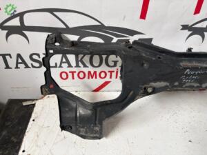 PEUGEOT PARTNER ÖN PANEL