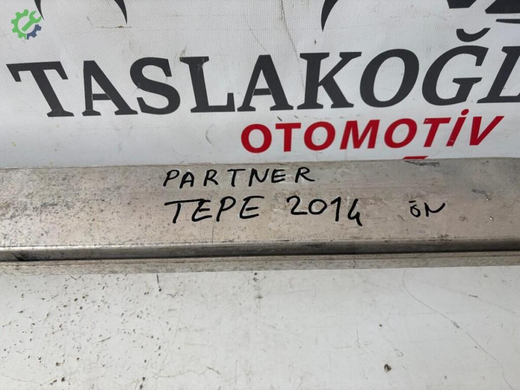 Peugeot Partner Tampon Demiri çıkma parça