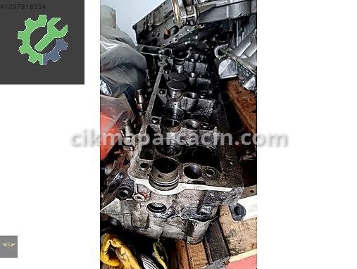 Mercedes-Benz Vito Silindir Kapak çıkma parça