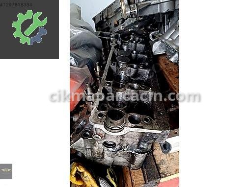 Mercedes-Benz Vito Silindir Kapak çıkma parça