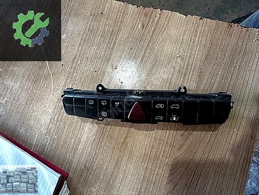 6395454507 MERCEDES VİTO DÖRTLÜ MERKEZİ KİLİT ASR DÜĞMESİ