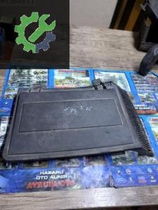 64.31-8364773.9 BMW E39 polen filtre kapağı orijinal