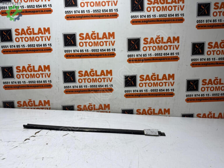 Renault Megane Cam Sıyırıcı çıkma parça