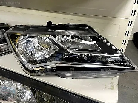 Seat Toledo Sağ Ön Far çıkma parça