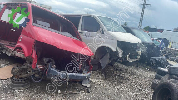 Volkswagen Transporter Komple Ön çıkma parça