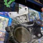 6Q0199185N Volkswagen Polo sağ motor takozu ve bağlantı kulağı