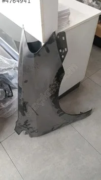 Volkswagen Polo Sağ Ön Çamurluk çıkma parça