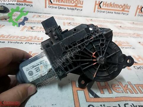 Skoda Fabia 6R0959811D çıkma parça