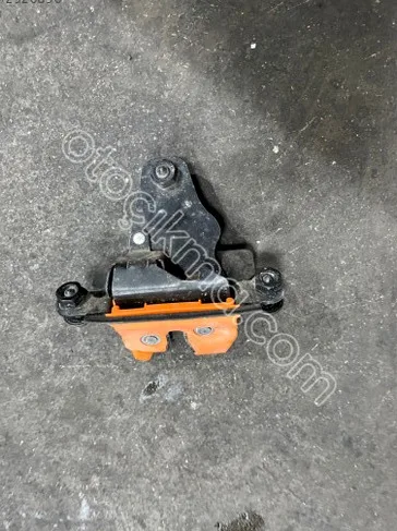 Skoda Fabia Bagaj Kilidi 6Y0827501 çıkma parça