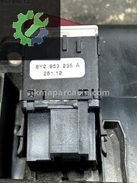 Volkswagen Transporter Flaşör Düğmesi 6Y0953235A çıkma parça