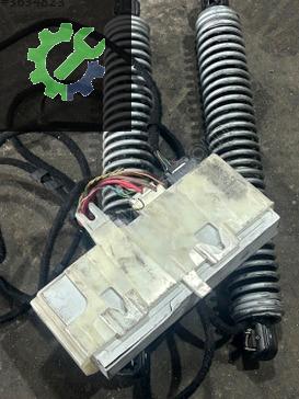 7365902 BMW F10 ELKETİRİKLİ BAGAJ AMORTİSOR BEYİN DÜĞME SETİ ORJ