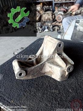 Renault R21 Motor Braketi 7700599274 çıkma parça