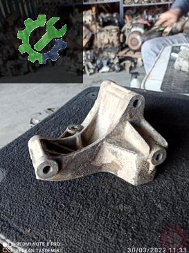 Renault R21 Motor Braketi 7700599274 çıkma parça