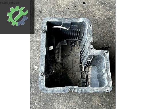 7C0801283 7C0907300 CRAFTER MAN TGE AKÜ TASİYİCİ ALT ÜST KAPAK