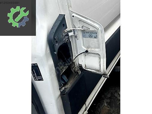 7C0809905B CRAFTER MAN TGE YAKIT DEPO KAPAĞI