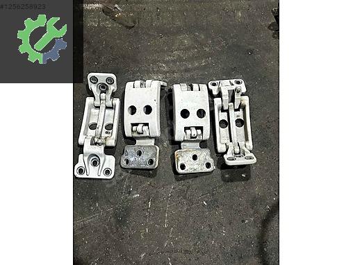 7C0827151A 7C0827152A CRAFTER MAN TGE ARKA BAGAJ KAPI MENTEŞESİ