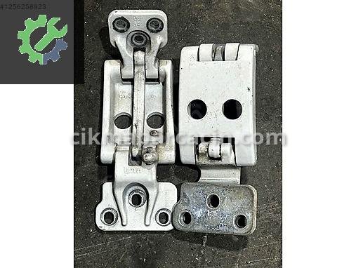 Volkswagen Crafter Kapı Menteşesi 7C0827151A çıkma parça