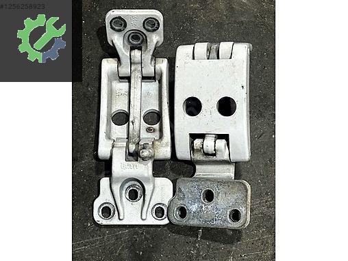 7C0827151A 7C0827152A CRAFTER MAN TGE ARKA BAGAJ KAPI MENTEŞESİ