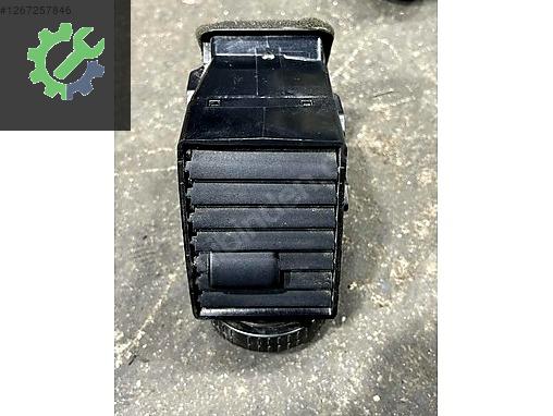 7E0815705 TRANSPORTER KALORİFER IZGARASI SOL ORTA KLİMA MENFEZİ