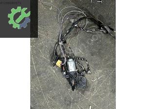 7E0959802 TRANSPORTER CARAVELLA SAĞ CAM MOTORU KAPI İÇ TESİSATI