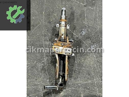 Volkswagen Transporter Direksiyon Mili 7E1419501E çıkma parça